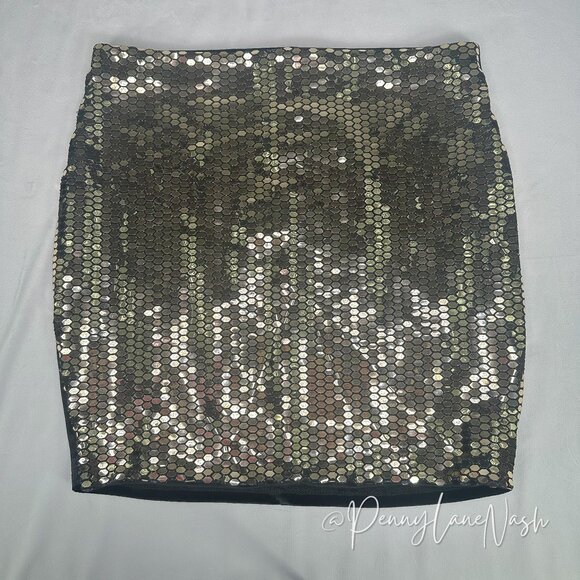 Love Culture Dresses & Skirts - NWT Love Culture Sequin Front Mini Skirt Size Medium